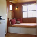 07. upper window seat